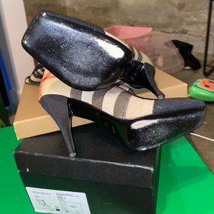 Vintage burberry knee high boots